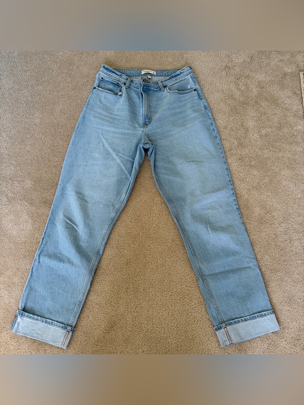 Curve Love 90’s Straight Ultra High Rise Abercrombie & Fitch Cuffed Jeans